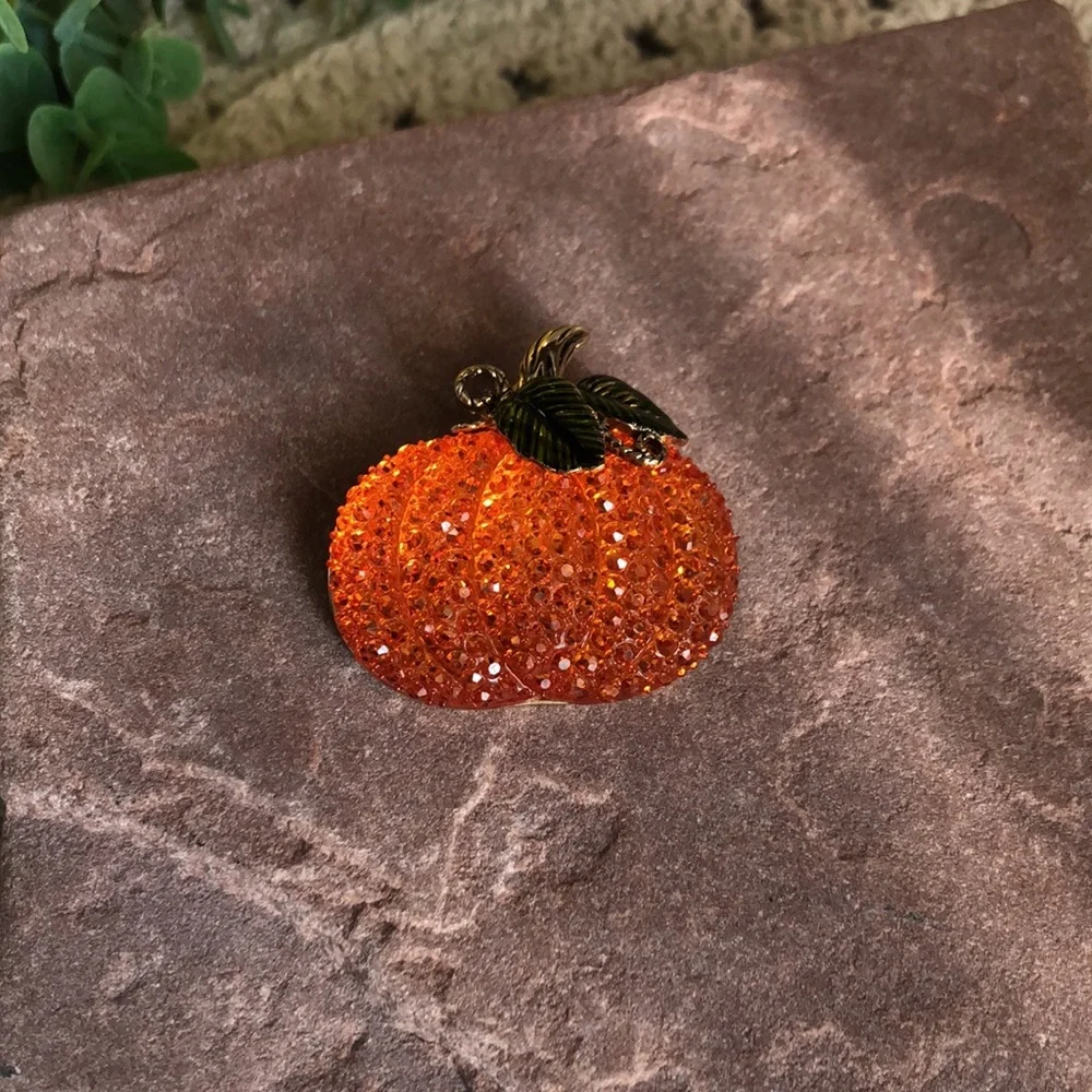 Pumpkin Brooch Pin GIVE THANKS